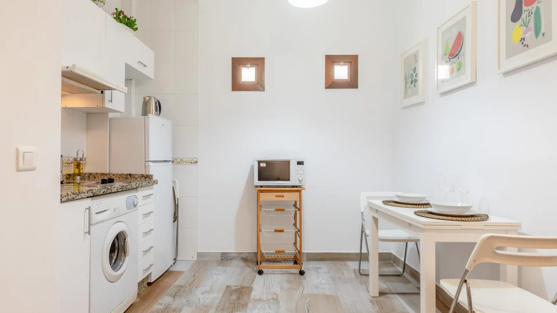 Moderno Y Centrico Apartamento Seville 0*,